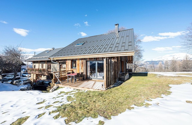 Chalet 'La Grange Des Aiguilles' con vistas a la montaña, terraza privada y Wi-Fi