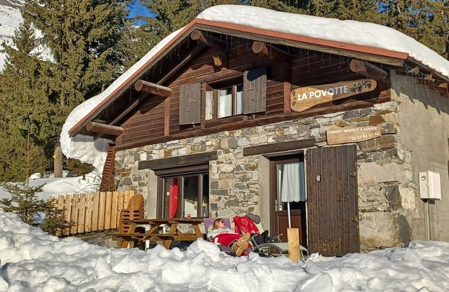 Chalet 'La Povotte' con vistas a la montaña, terraza privada y Wi-Fi