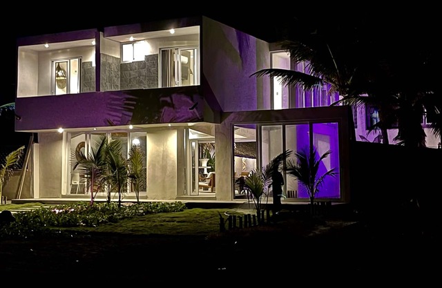 ** THE PELICAN VILLAS & SUITES**