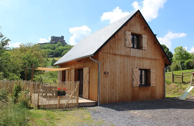 Chalet "le suc" construcción 2017, wifi gratis, calefacción incluida.