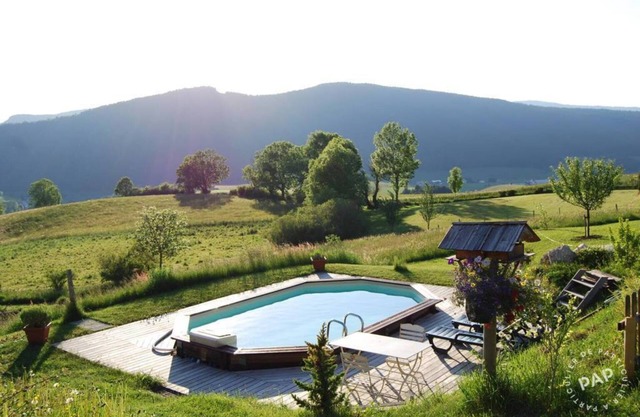 Chalet 'Les Castors' con vistas a la montaña, piscina privada y Wi-Fi