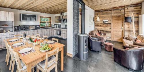 Chalet Les Lauzes - Chalets pour 10 Personnes MAE-3288