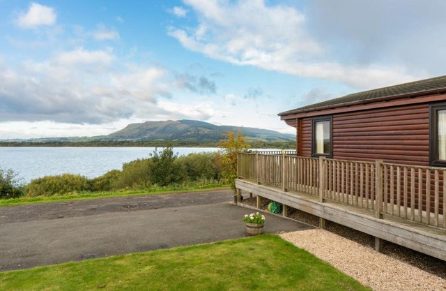Chalet Loch Side Lodge 8 by Interhome