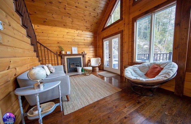 Chalet Lolitha- SPA -Accès au Lac- Foyer au bois