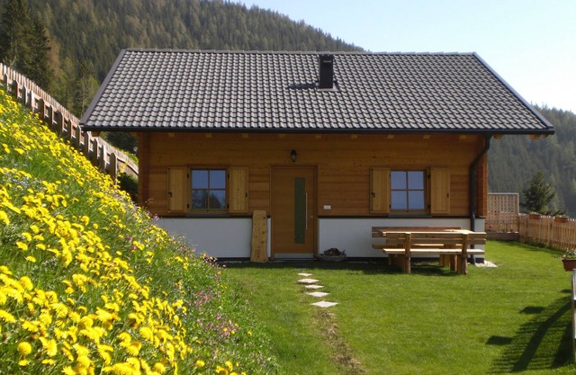 Chalet 'Niederhaushof Edelweiß' con vistas a la montaña, jardín privado y Wi-Fi