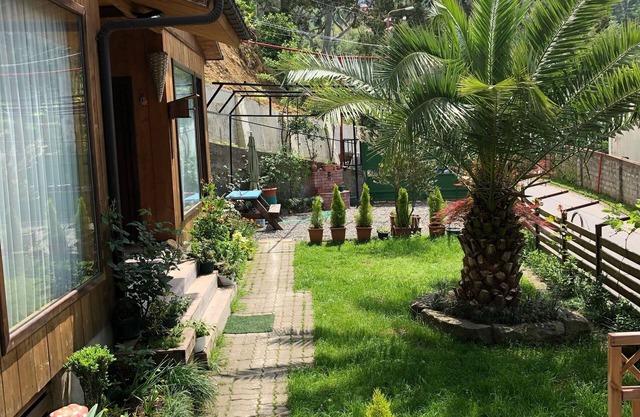 Chalet Ochos Qokhi - Wooden Cottage with Garden