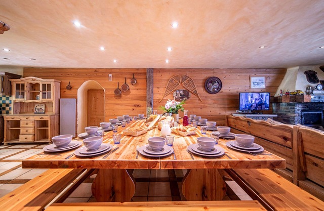 Hermoso chalet de la Saboya en piedras y madera, ideal para familias o grupos