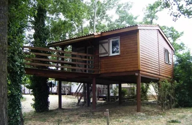 Chalet auf Stilt / Terrace / klimatisiert / schöner Parkblick 4 Personen