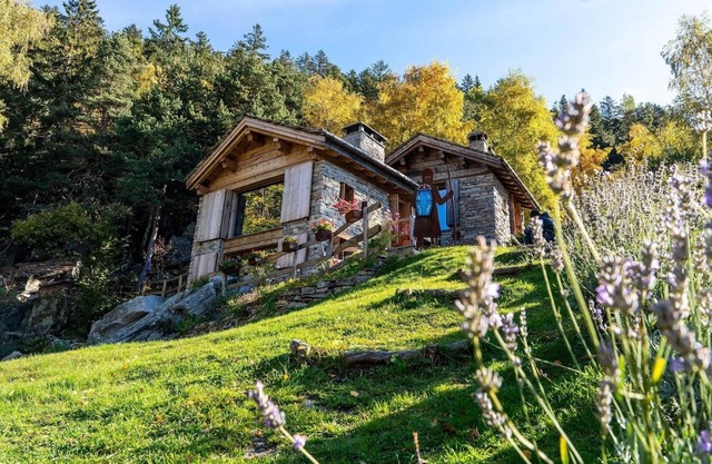 Chalet 'Panorama Res Albert' con vistas a la montaña, Wi-Fi y jardín