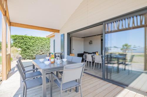 Chalet pour 6, résidence de vacances avec piscine