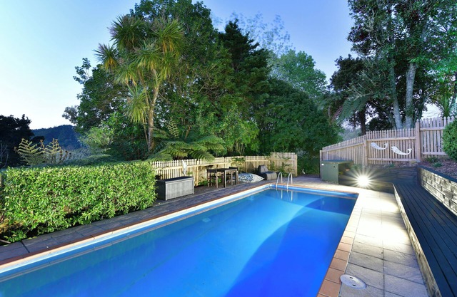 Chalet, Auckland rural