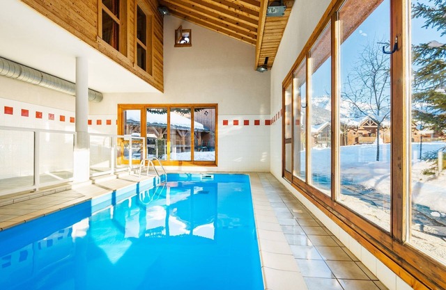 Chalet Savoyard | 2 Piscines + à 1km des remontées
