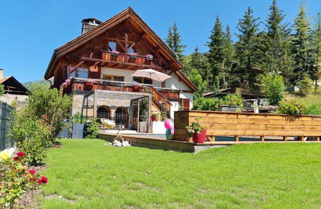 Chalet SERRE CAMBEOU Piscine&spa
