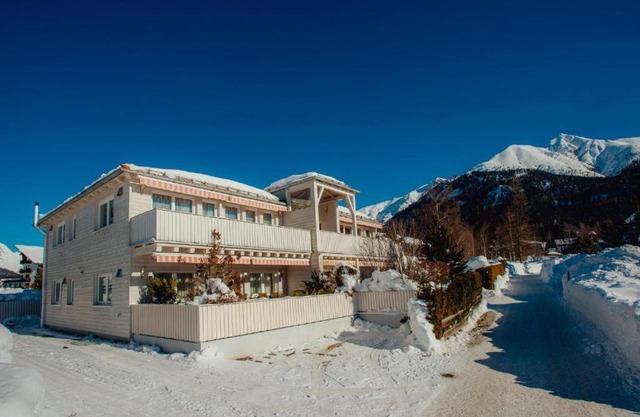 Chalet SOLYMONT by MoniCare