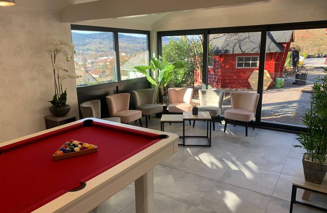 Escapada en los Vosgos: Casa con spa, sauna, y vistas espectaculares