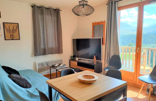 Chalet spacieux 4 pièces - 9 pers, balcon, cuisine équipée, animaux ok - FR-1-504-644