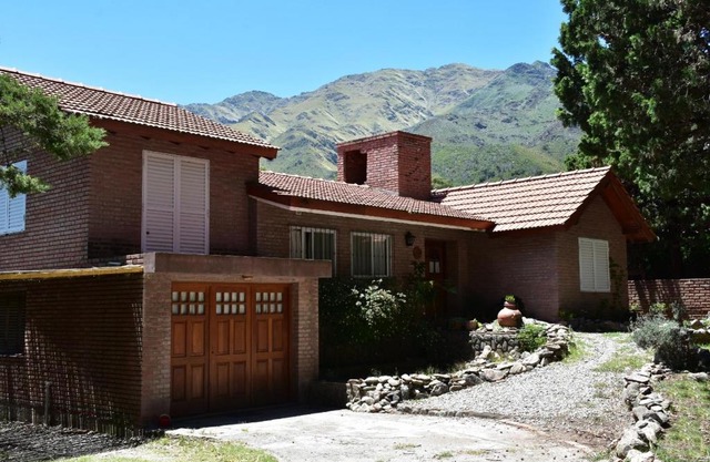 Chalet Tornasol