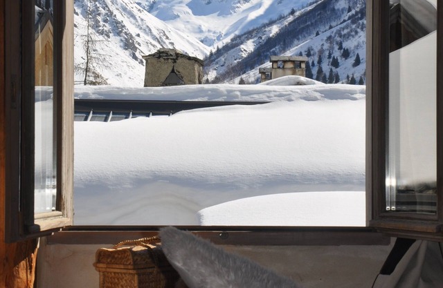 Chalet Typique Accueillant Jusqu'à 9 Personnes