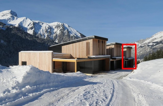 CHALET UN COIN DE PARADIS in a peaceful setting with superb mountain views
