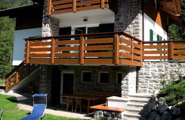 CHALET VILLA BIANCA Dolomitas Valle de Fiemme - 2 apartamentos
