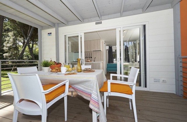 Chalet en Baia Domizia con Playa Privada