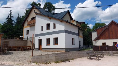 Chalupa a apartmány Marika