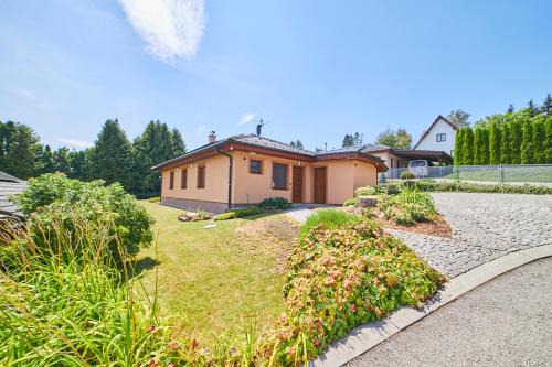 Chalupa na Lipně - Holiday House 1