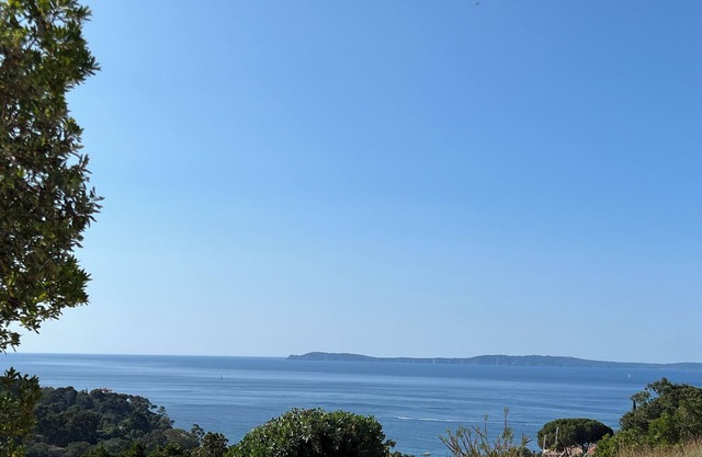 Chambre de Charme au Calme Avec Balcon et vue mer