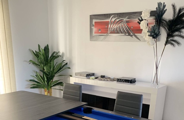 Chambre Dans Grande Maison Proche Technopôle
