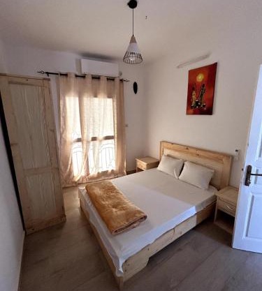 Chambre tout confort climatisée - SDB intérieure privée & Cuisine équipée & Breakfast