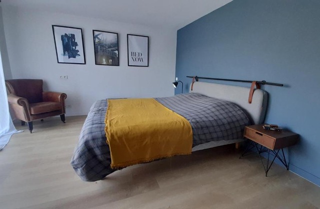 Chambre vue jardin - proche port