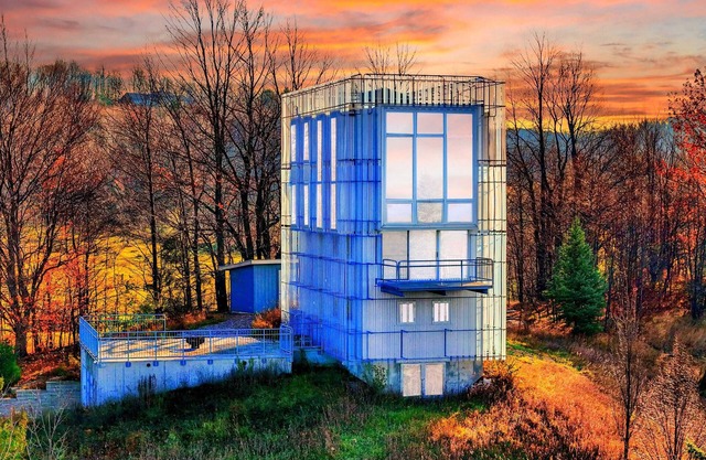 Chameleon House - Northport