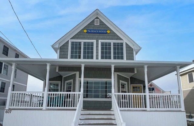 Champaine Beach House - North Beach views in Hampton
