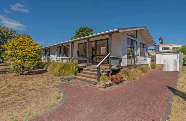 Champion Bach - Pauanui Holiday Home