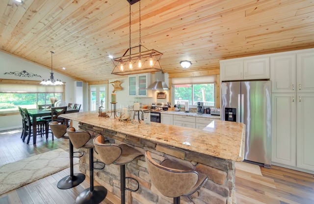 Champion Vacation Rental with Fire Pit!