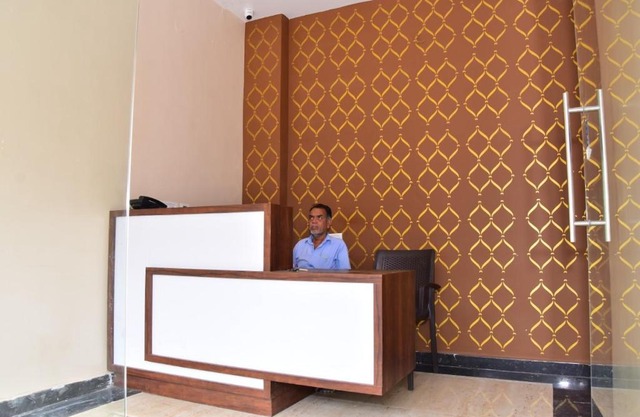 CHANDRA ROYAL RESIDENCY