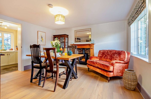 Chapel Cottage - Nacton
