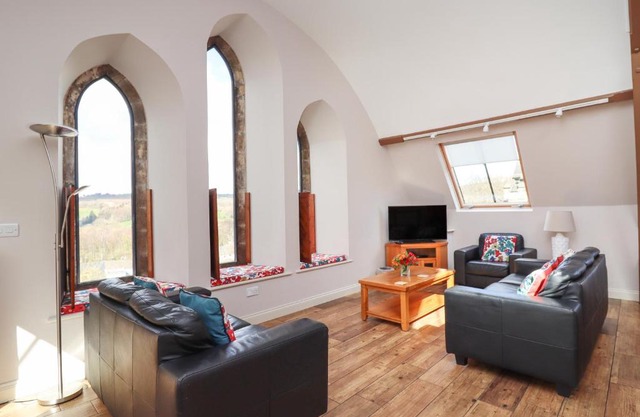 Chapel-on-the-Hill