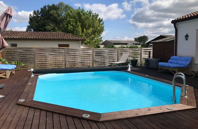 Habitación cerca de Saint-Émilion con piscina