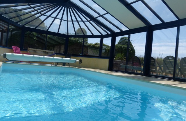 Casa de carácter: piscina cubierta a 28 °, sauna de infrarrojos, spa jacouzi