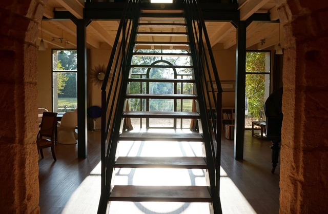 Character house under three-hundred-year-old plane trees