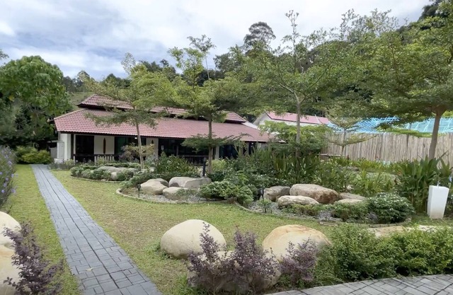Charis Janda Baik Villas