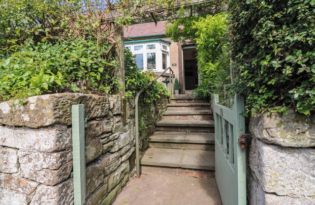 Charlies Cottage