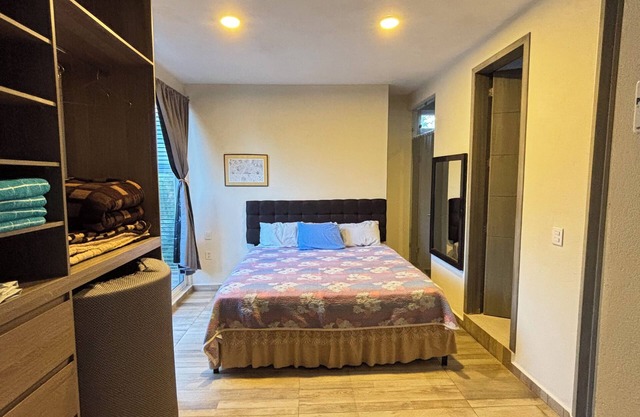 "Encanto y Comodidad en un Loft Moderno"