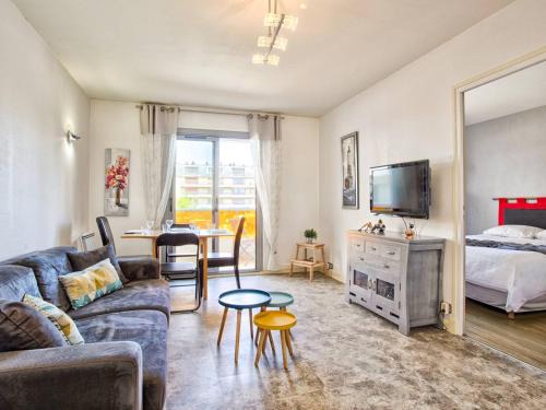 Charmant 2 pièces avec balcon, vue mer et parking - FR-1-788-68
