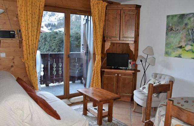 Charmant 3 pièces en rez-de-jardin, proche pistes, idéal familles - FR-1-464-57