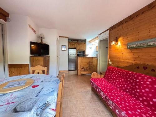 Charmant appartement au pied des pistes avec piscine et parking - FR-1-505-13