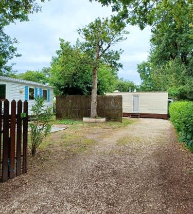 Charmant Bungalow à Saint-Pierre-d'Oléron avec Jardin