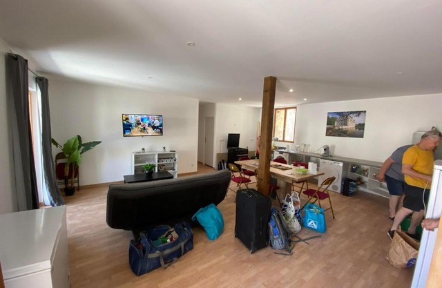 Charmant logement de groupe au centre d'Azay