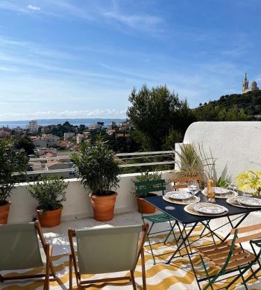 Charmant studio-terrasse vue mer